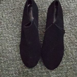 Black shoes